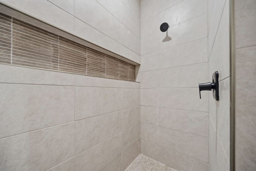 Close-up of interior finishes inside a home in Emerald Estates, Horizon City (Image 16).