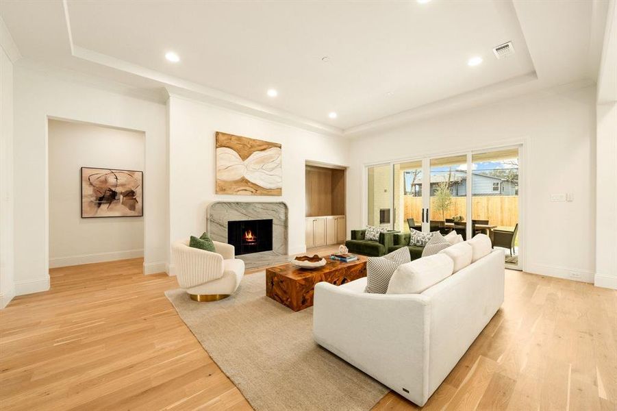 Furnished interior view inside a new home in , Dallas (Image 15).