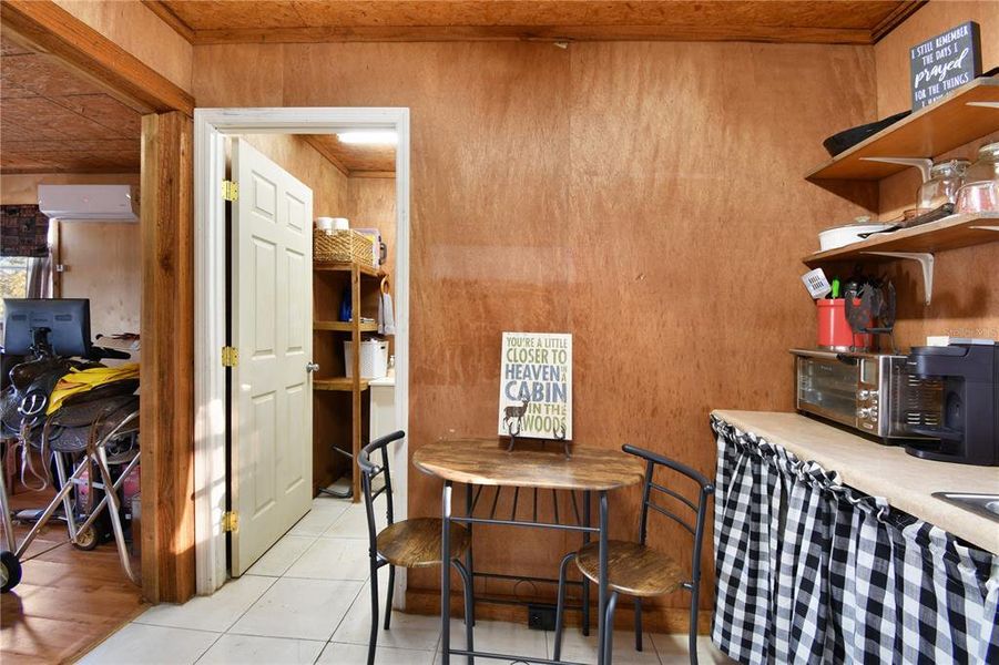 Furnished interior view inside a new home in , Ona (Image 44).