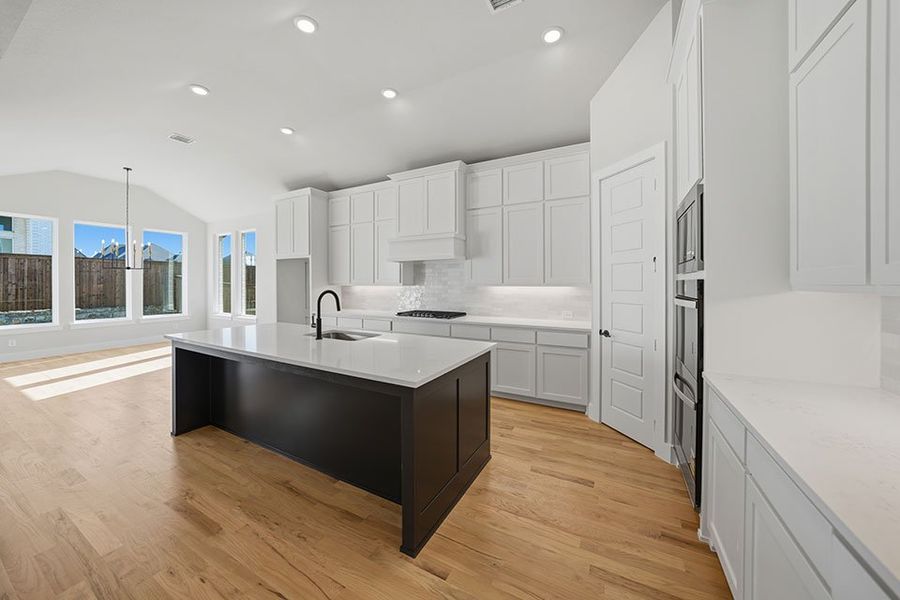 Furnished interior view inside a new home in Quail Hollow, Rockwall (Image 7).