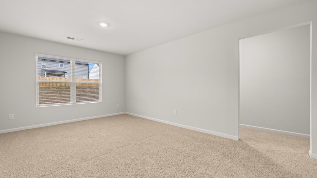 Representative unfurnished interior of a home built from the Halton by D.R. Horton in Estates at Deer Hollow, Grovetown (Image 18).