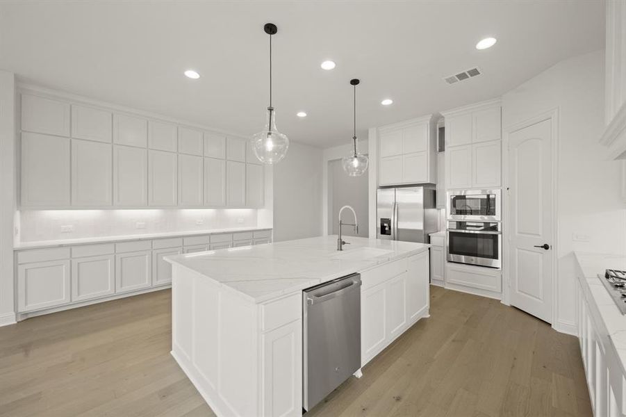 1845 Rough Ridge- Kitchen-4