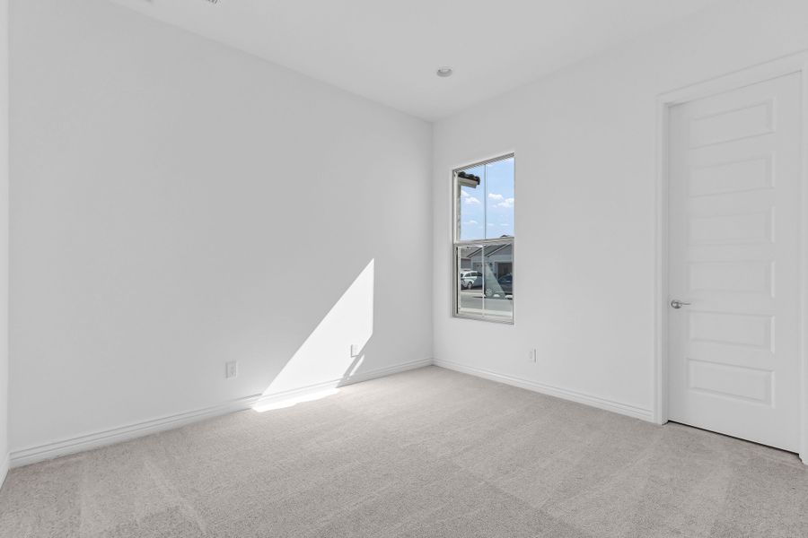 Spacious, unfurnished interior of a new home in Aloravita South, Peoria (Image 36).