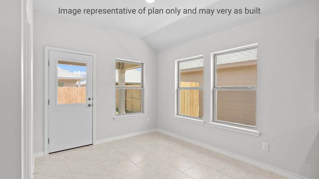 Spacious, unfurnished interior of a new home in Saratoga Crossing, Corpus Christi (Image 11).