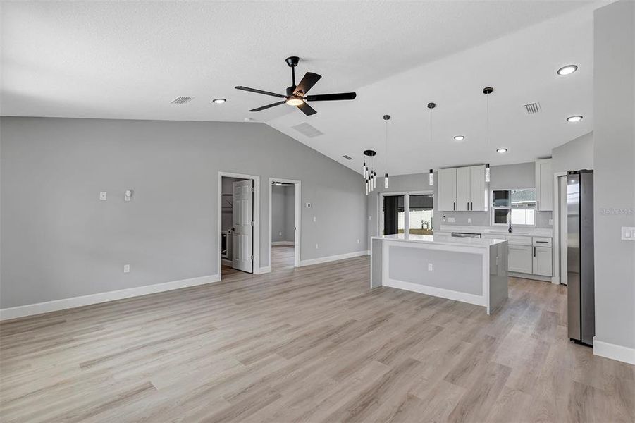 Spacious, unfurnished interior of a new home in , Summerfield (Image 16).