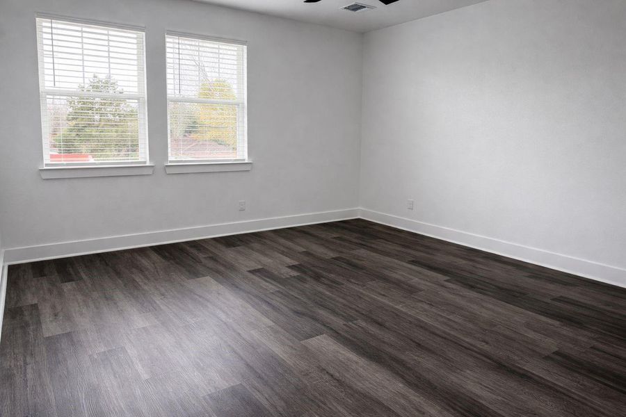 Spacious, unfurnished interior of a new home in , Houston (Image 19).