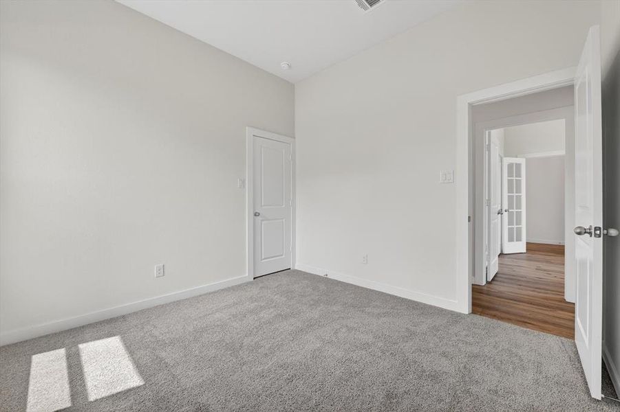 Spacious, unfurnished interior of a new home in Terra Vista Estates, Springtown (Image 16).