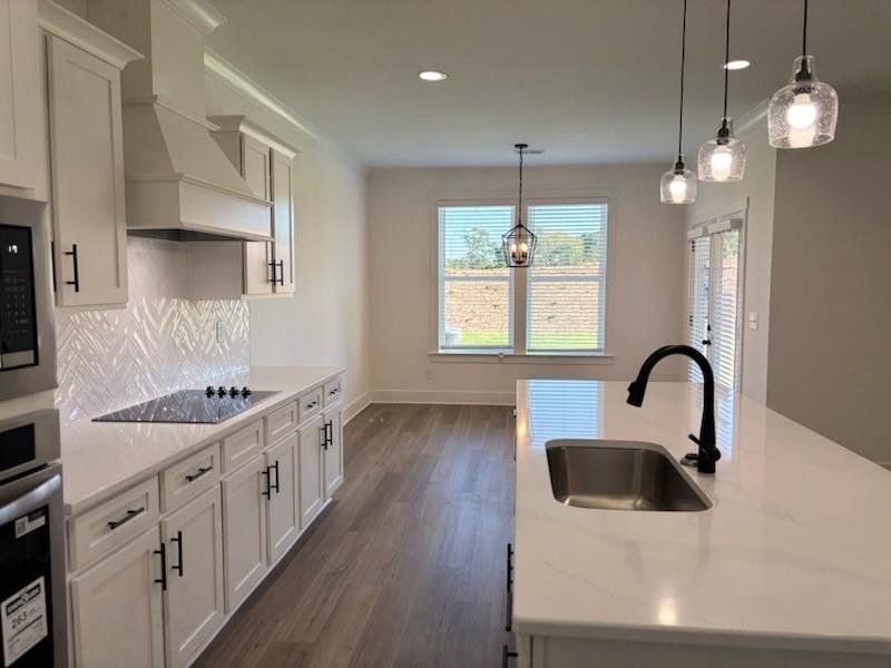 Furnished interior view inside a new home in Magnolia Ridge, Monroe (Image 10).
