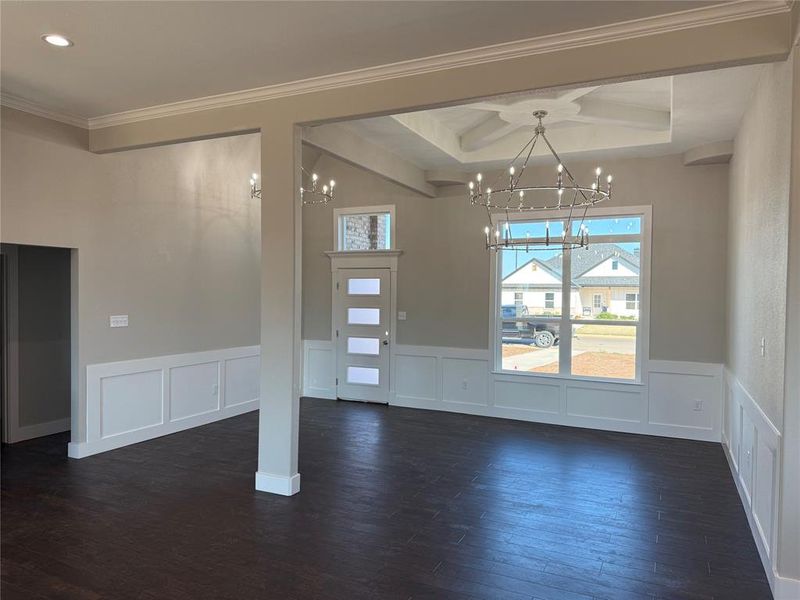 Spacious, unfurnished interior of a new home in , Abilene (Image 9).
