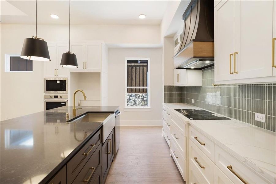 Furnished interior view inside a new home in , Pottsboro (Image 10).