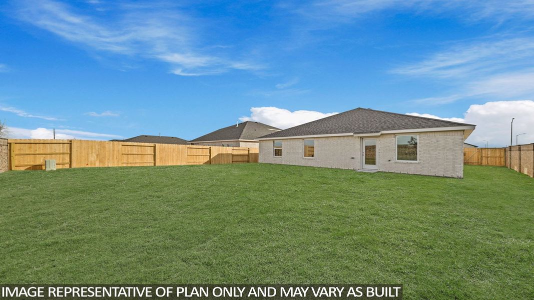 Exterior details and patio area of a home in Sunterra Lakes, Brookshire (Image 4).
