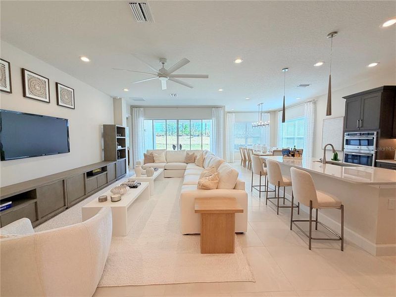 Community amenities in Valencia Ridge, Wesley Chapel (Image 30).