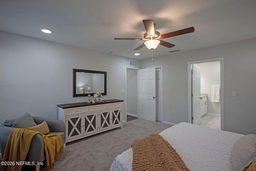 Furnished interior view inside a new home in , Jacksonville (Image 25).