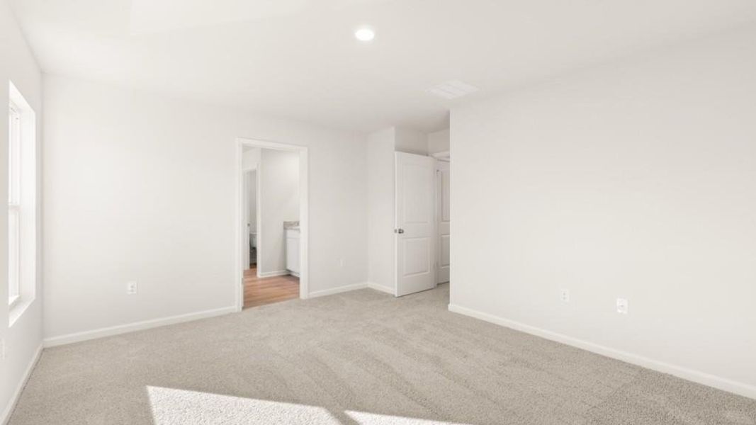 Spacious, unfurnished interior of a new home in Pointe Park, Union City (Image 15). Spacious, unfurnished interior of a new home in Pointe Park, Union City (Image 15).