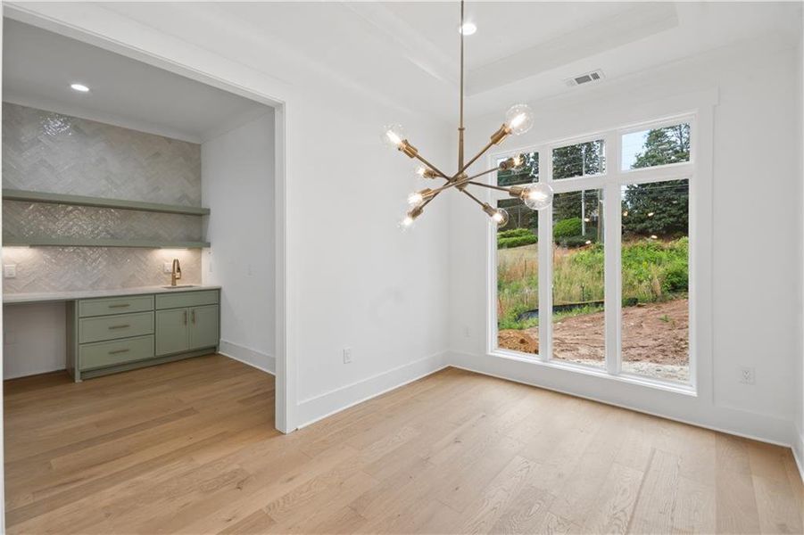 Spacious, unfurnished interior of a new home in , Alpharetta (Image 22).