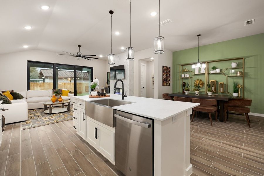 Representative furnished interior of a home built from the Tularosa by Hakes Brothers in Veranda Signature, San Antonio (Image 17). Representative furnished interior of a home built from the Tularosa by Hakes Brothers in Veranda Signature, San Antonio (Image 17).