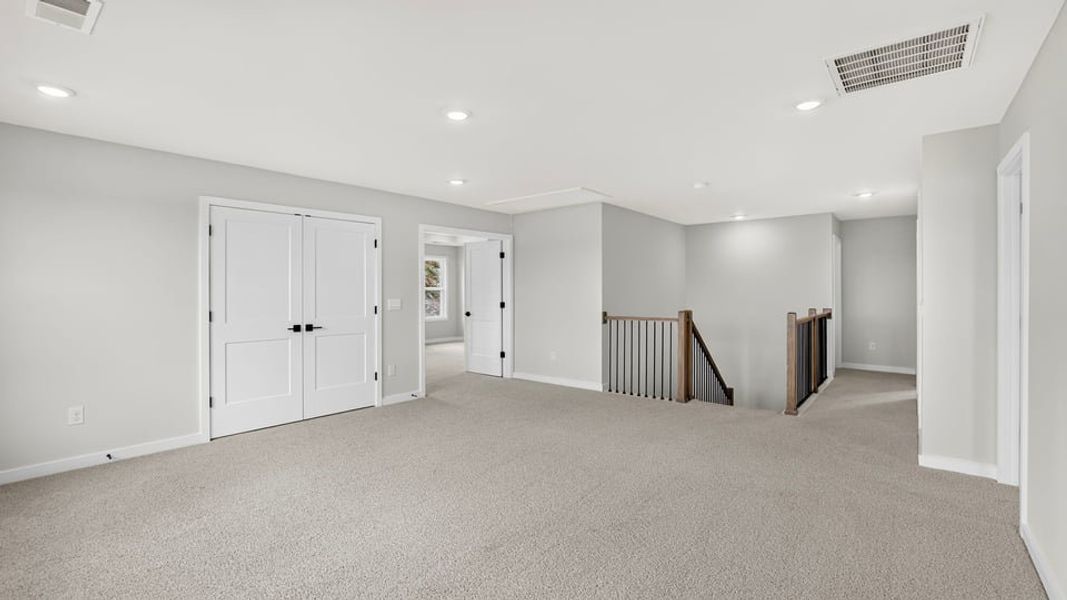 Spacious, unfurnished interior of a new home in Sunset Summits, Spartanburg (Image 29). Spacious, unfurnished interior of a new home in Sunset Summits, Spartanburg (Image 29).