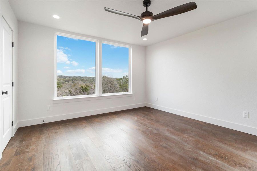 Spacious, unfurnished interior of a new home in , Wimberley (Image 24).