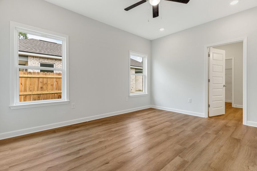 Spacious, unfurnished interior of a new home in , Crestview (Image 30).