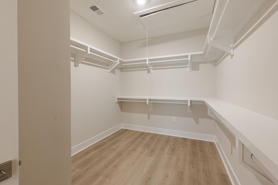 Spacious, unfurnished interior of a new home in Mount Pleasant Homes, Mount Pleasant (Image 23).