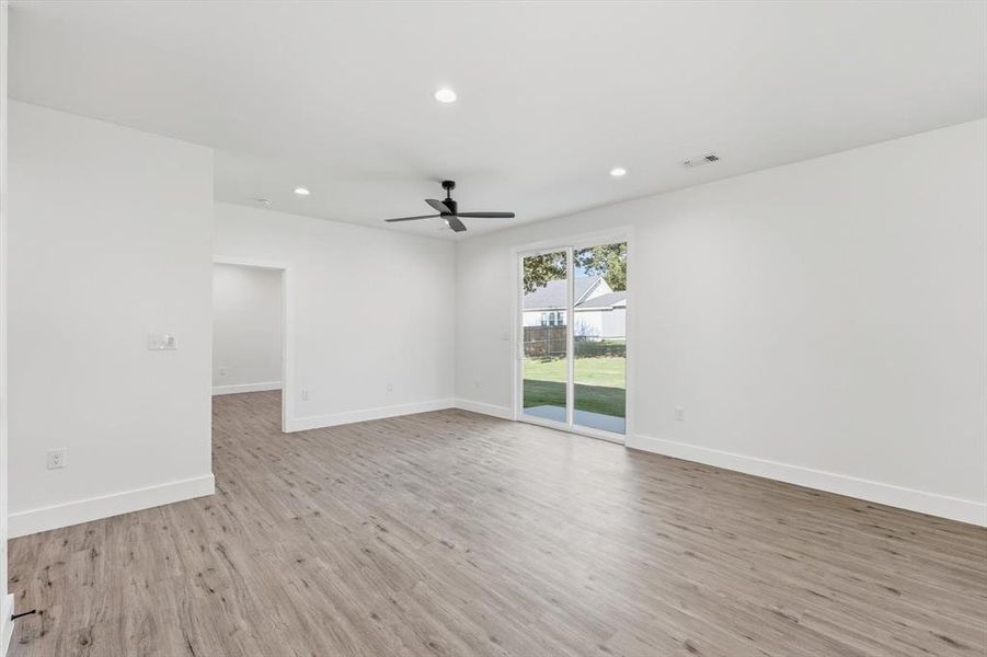 Spacious, unfurnished interior of a new home in , Whitesboro (Image 22). Spacious, unfurnished interior of a new home in , Whitesboro (Image 22).