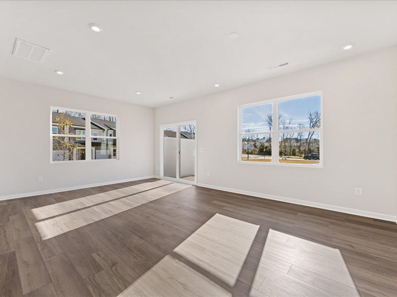 Spacious, unfurnished interior of a new home in Fifteen 15 Cannon, Charlotte (Image 21).