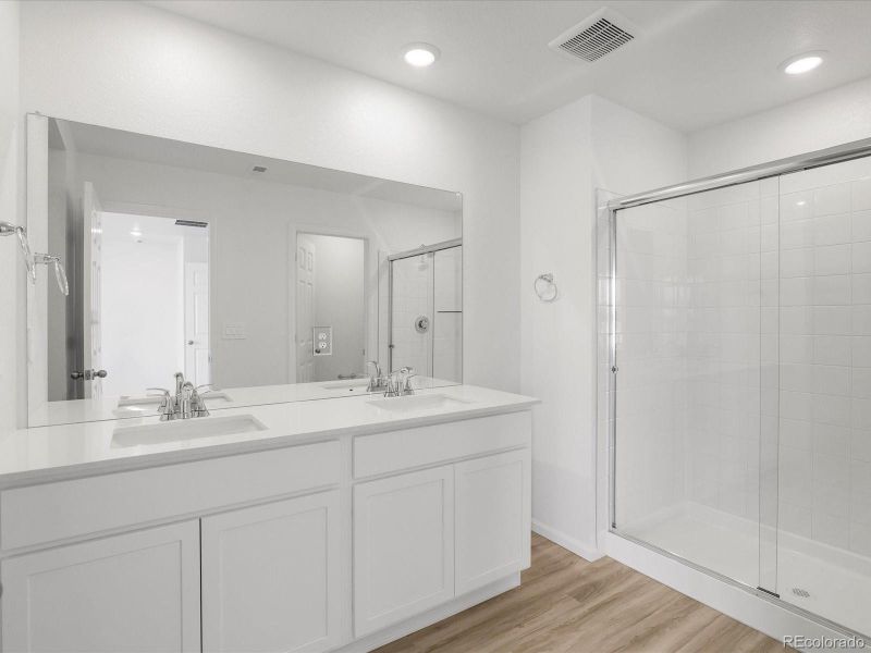 Photos are representative only and are not of the actual home. Actual finishes, elevation, and features may vary.