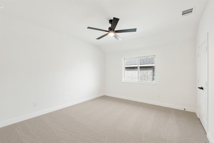 Spacious, unfurnished interior of a new home in Painted Tree Woodland District 50, McKinney (Image 30).