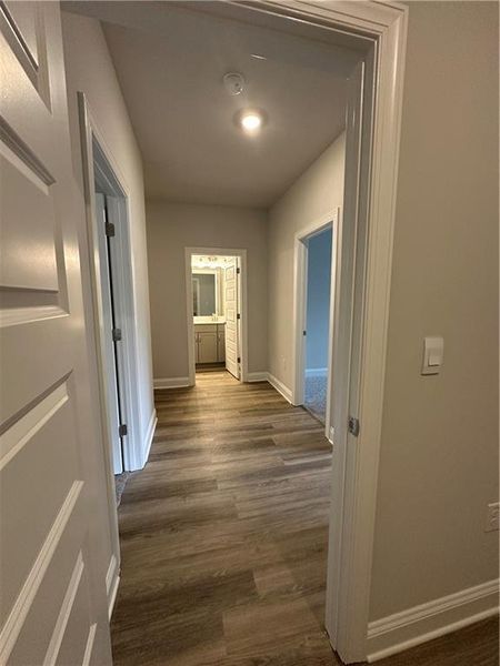 Spacious, unfurnished interior of a new home in Mirror Lake at South Harbour, Villa Rica (Image 26).