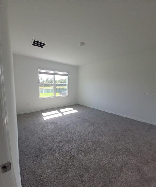 Spacious, unfurnished interior of a new home in Northwater at Two Rivers, Zephyrhills (Image 7).