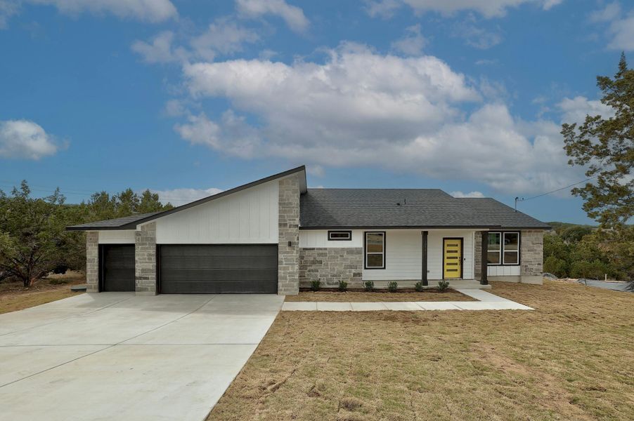 Image 43 of a home in Lago Vista.