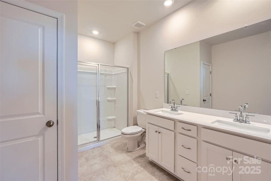 Full Bath (example) Full Bath (example)