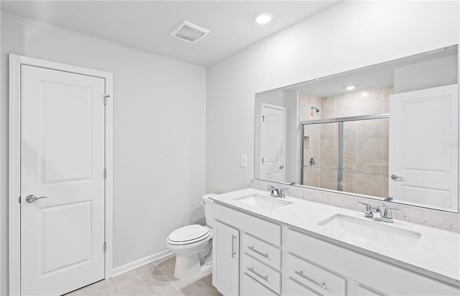 Furnished interior view inside a new home in Avery Ridge, Gainesville (Image 12).