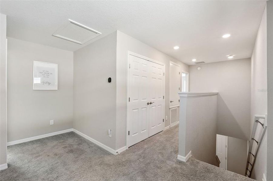 Spacious, unfurnished interior of a new home in , St. Cloud (Image 23).