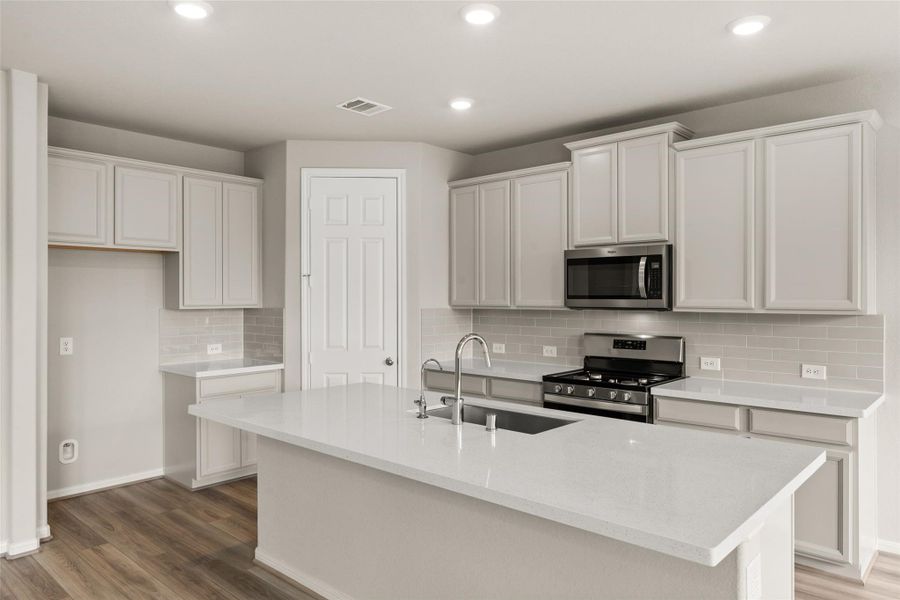 Note: Sample product photo. Actual exterior and interior selections may vary by homesite. Photo may be virtually staged