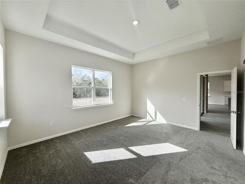 Spacious, unfurnished interior of a new home in , Eustis (Image 28).