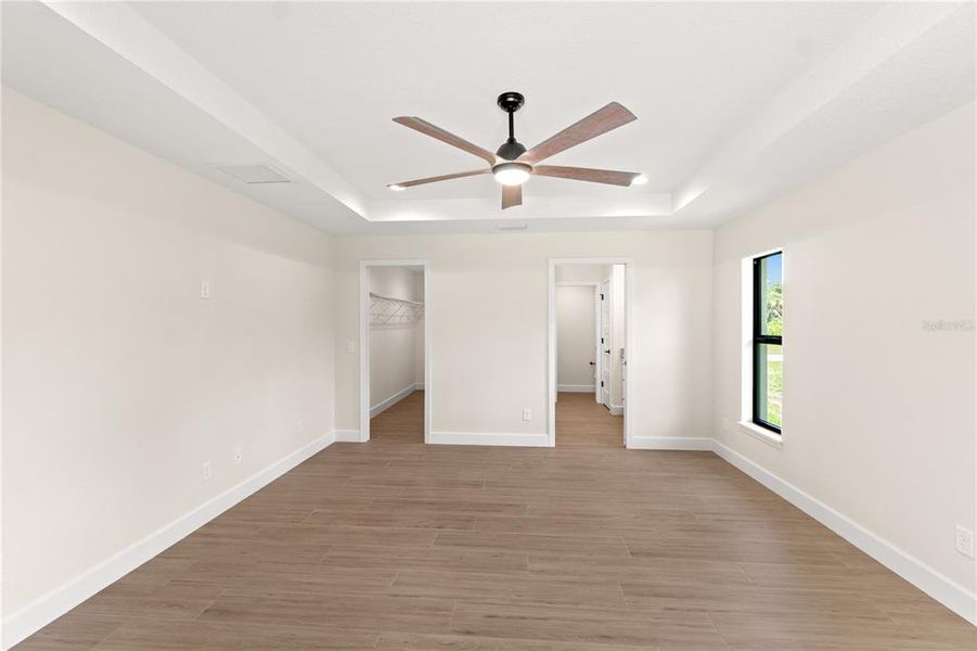 Spacious, unfurnished interior of a new home in , Rotonda West (Image 28).