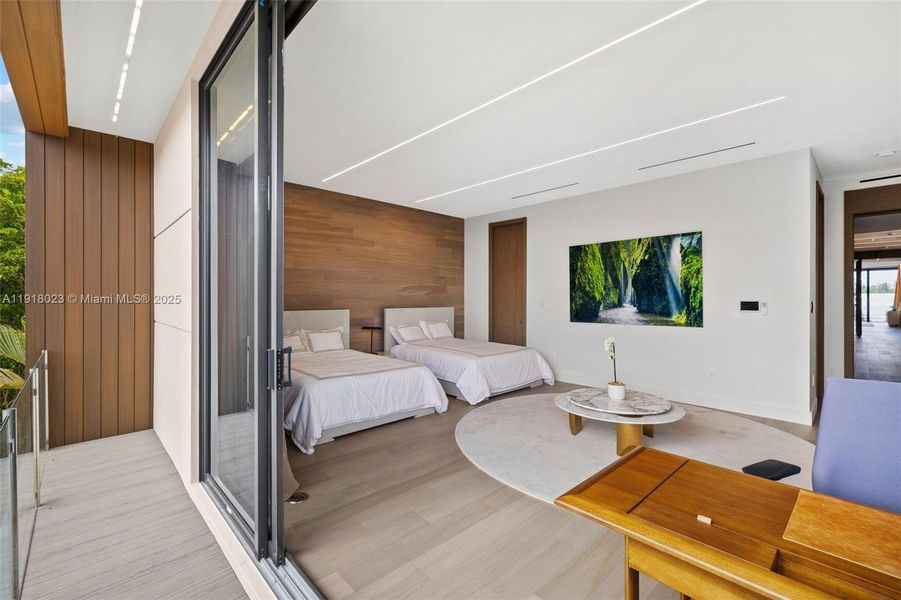 Exterior details and patio area of a home in , Miami (Image 27).