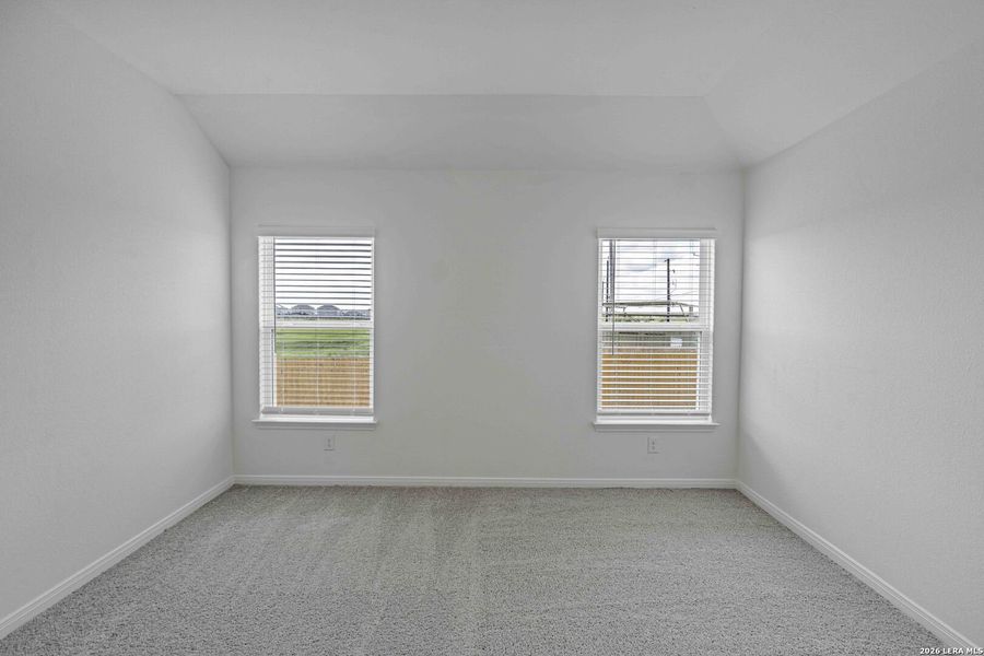 Spacious, unfurnished interior of a new home in , San Antonio (Image 15).