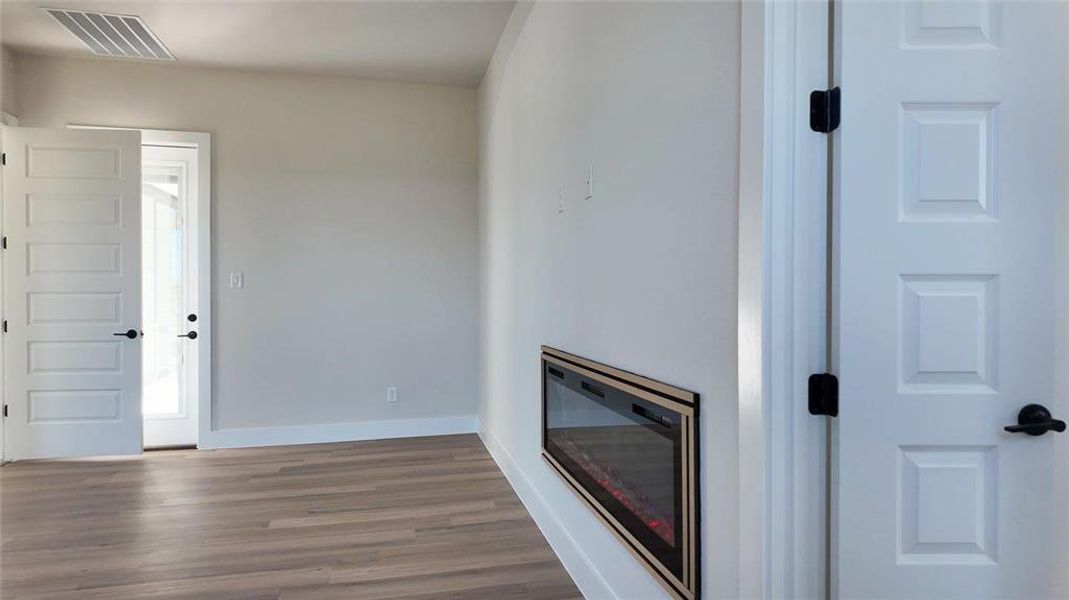 Spacious, unfurnished interior of a new home in , Union Valley (Image 20).