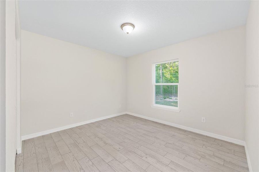 Spacious, unfurnished interior of a new home in , Ocala (Image 26).