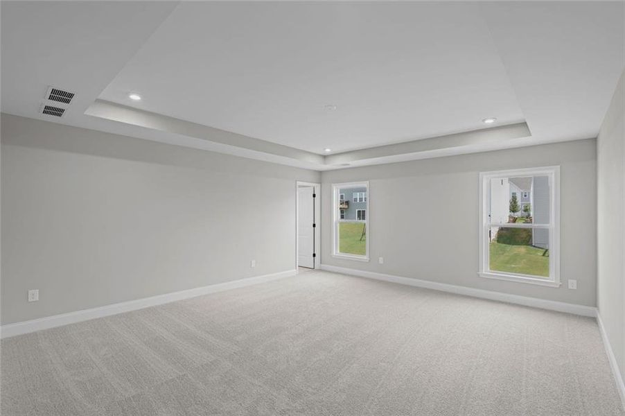 Spacious, unfurnished interior of a new home in Twin Lakes, Hoschton (Image 36).