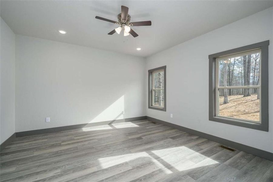Spacious, unfurnished interior of a new home in , Talking Rock (Image 25).