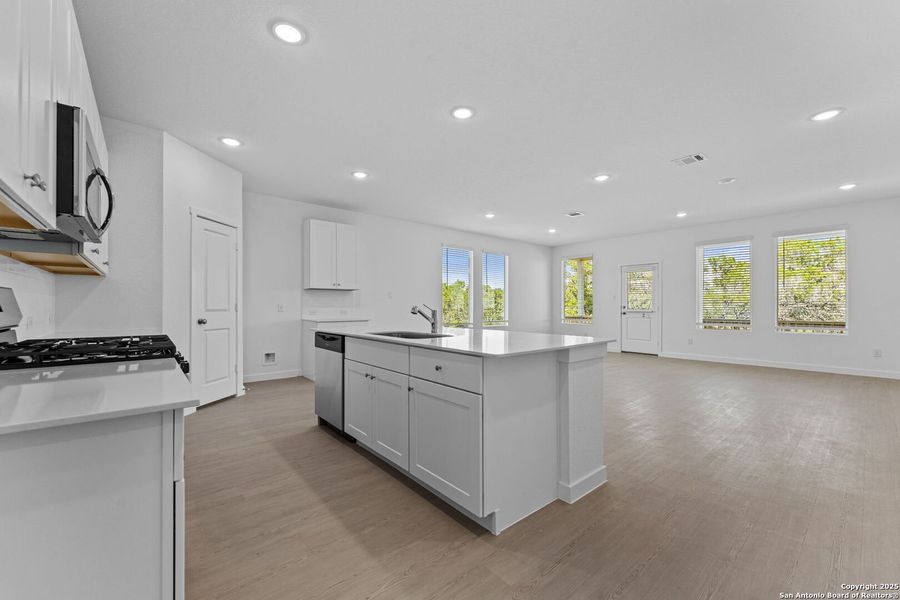 Furnished interior view inside a new home in Waterwheel: Coastline Collection, San Antonio (Image 3). Furnished interior view inside a new home in Waterwheel: Coastline Collection, San Antonio (Image 3).