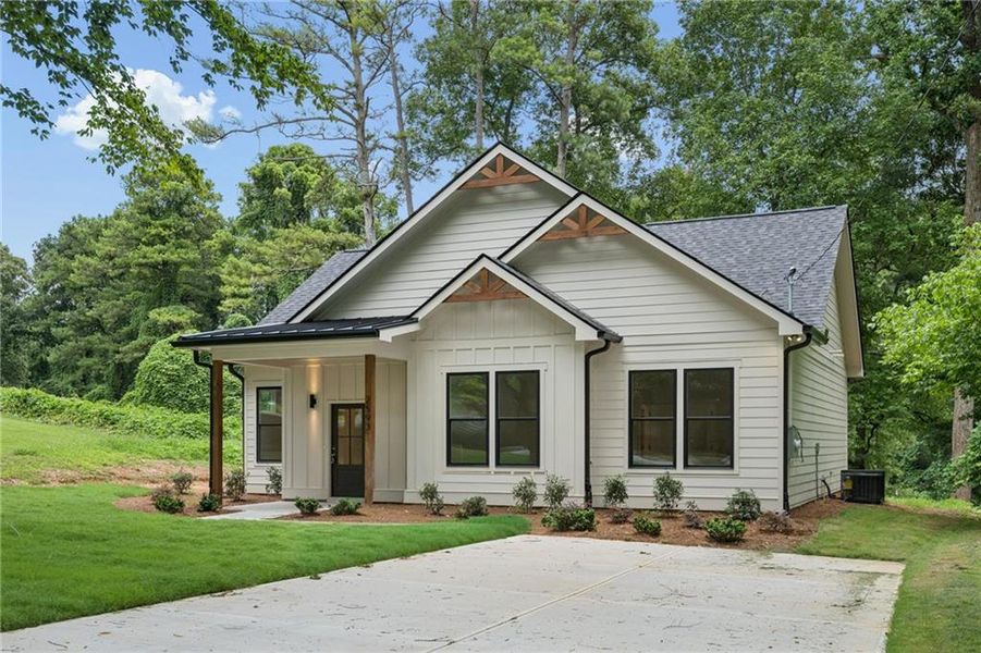 Front exterior of a new home in , Atlanta, GA, highlighting curb appeal (Image 2). Front exterior of a new home in , Atlanta, GA, highlighting curb appeal (Image 2).