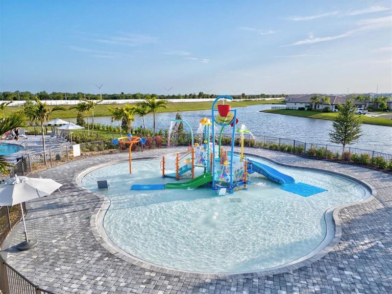 Community amenities in , Bradenton (Image 56).