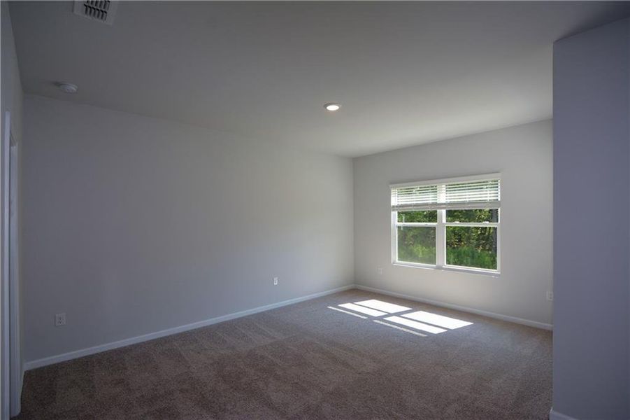 Spacious, unfurnished interior of a new home in Graystone Village, Grayson (Image 40).