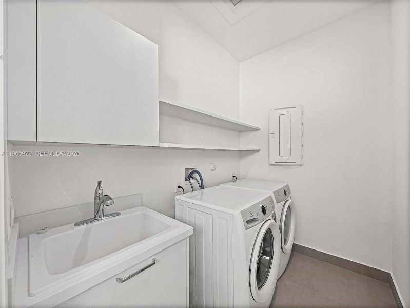 Close-up of interior finishes inside a home in , Hollywood (Image 24).