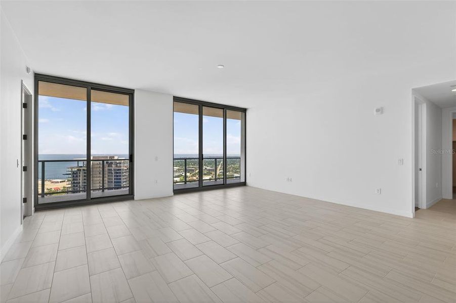 Spacious, unfurnished interior of a new home in , St. Petersburg (Image 23). Spacious, unfurnished interior of a new home in , St. Petersburg (Image 23).