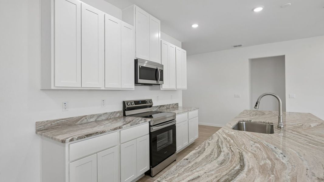 Furnished interior view inside a new home in Port Charlotte, Port Charlotte (Image 5).